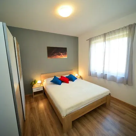 Marcella 2 Appartement Ljubač