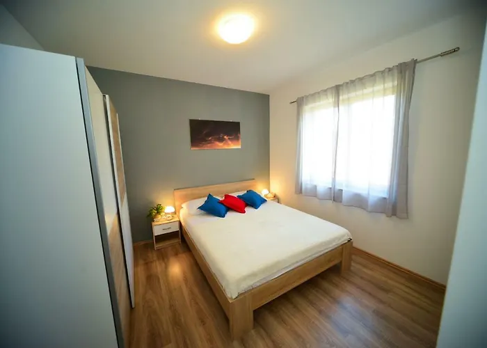 Marcella 2 Апартаменты Любач